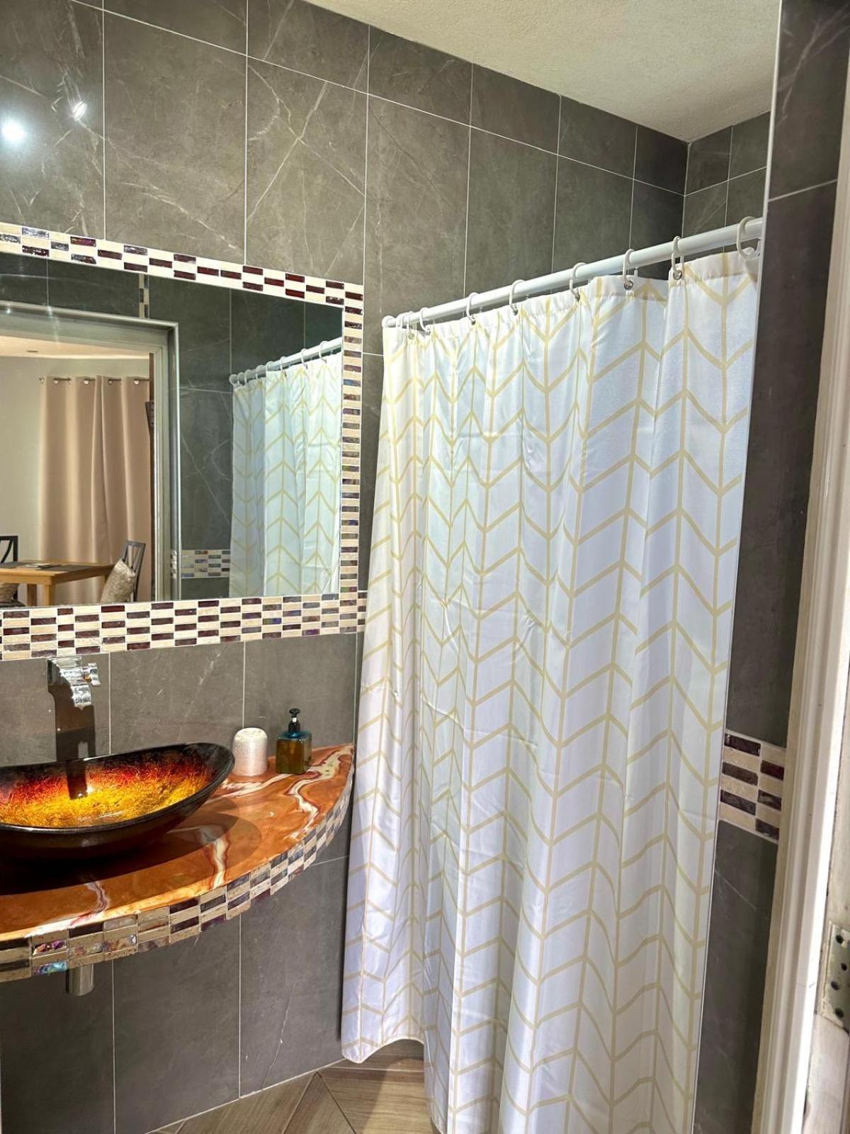 Shkyblue Suites Крайст Чърч Екстериор снимка